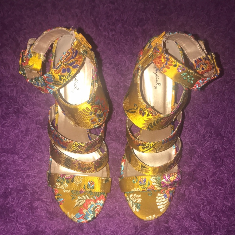 Printed chunky heel - Picture 4 of 7